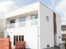 吹抜けに渡り廊下のある開放感いっぱいの家 愛知県江南市 名古屋市 一宮市で新築木造 Rcコンクリートのデザイン注文住宅 一戸建てを建てる地域密着の工務店 ホームアンドニコ 安井建設 吹抜けに渡り廊下のある開放感いっぱいの家 愛知県江南市 名古屋市 一宮市で新築木造 Rcコンクリートのデザイン注文住宅 一戸建てを建てる地域密着の工務店 ホームアンドニコ 安井建設