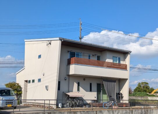 岩倉市にお住いのO様邸の11年定期点検に…